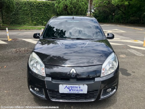 Renault SANDERO PRIVILEGE 1.6 2011/2012